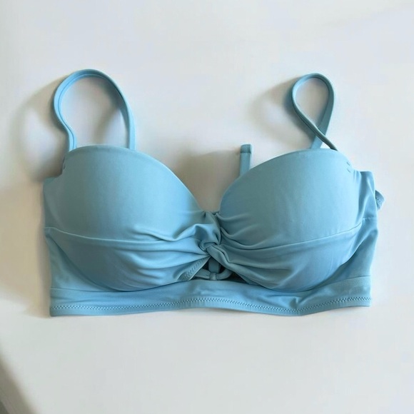 🌻NWOT Shade & Shore light blue Twist-Front keyhole Bikini Top Size 34C - Picture 2 of 9